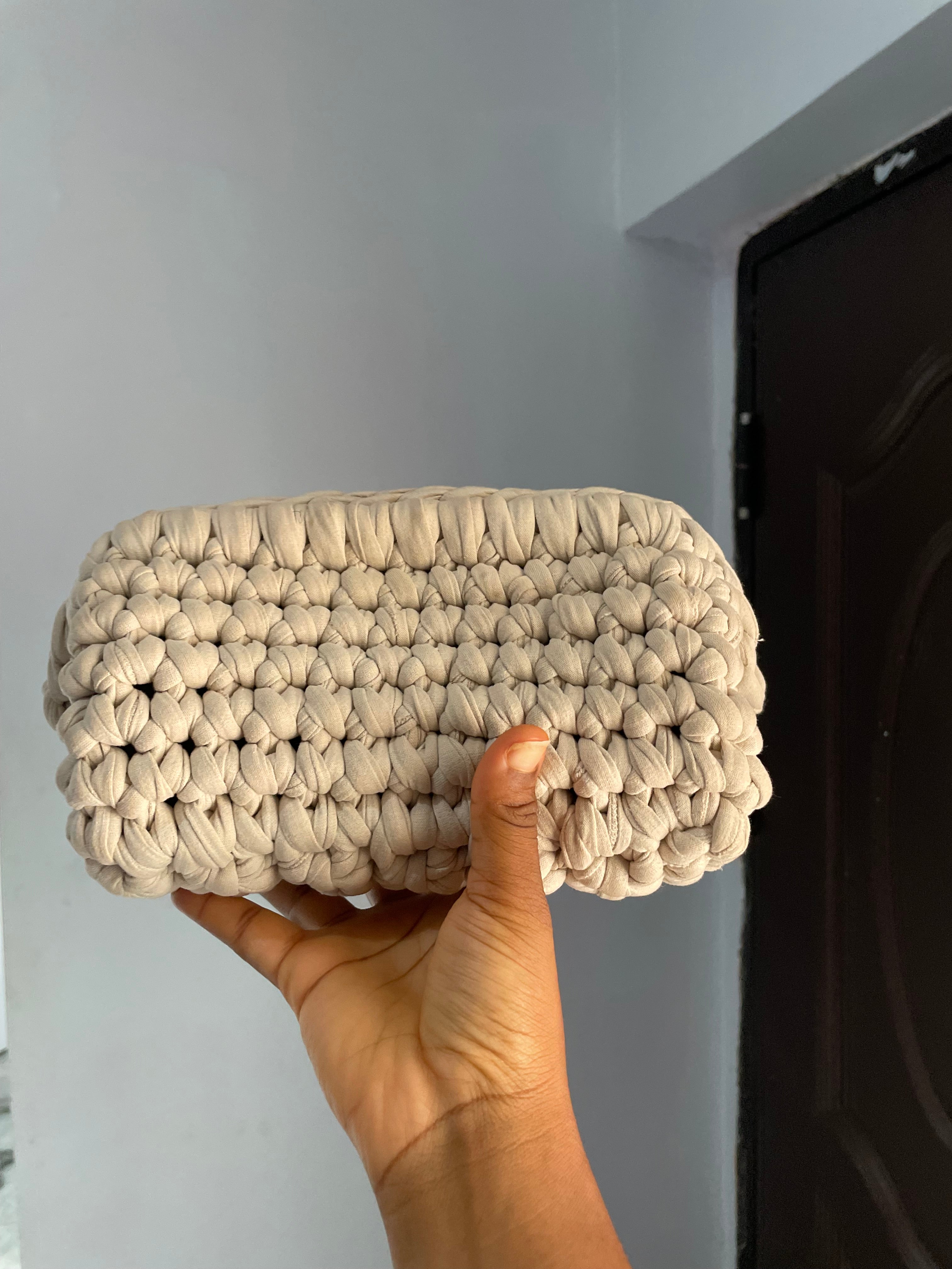 OLA clutch (beige)